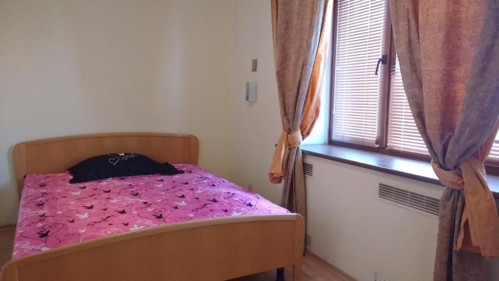Бастионная 1/36 Apartment Kiev Ngoại thất bức ảnh